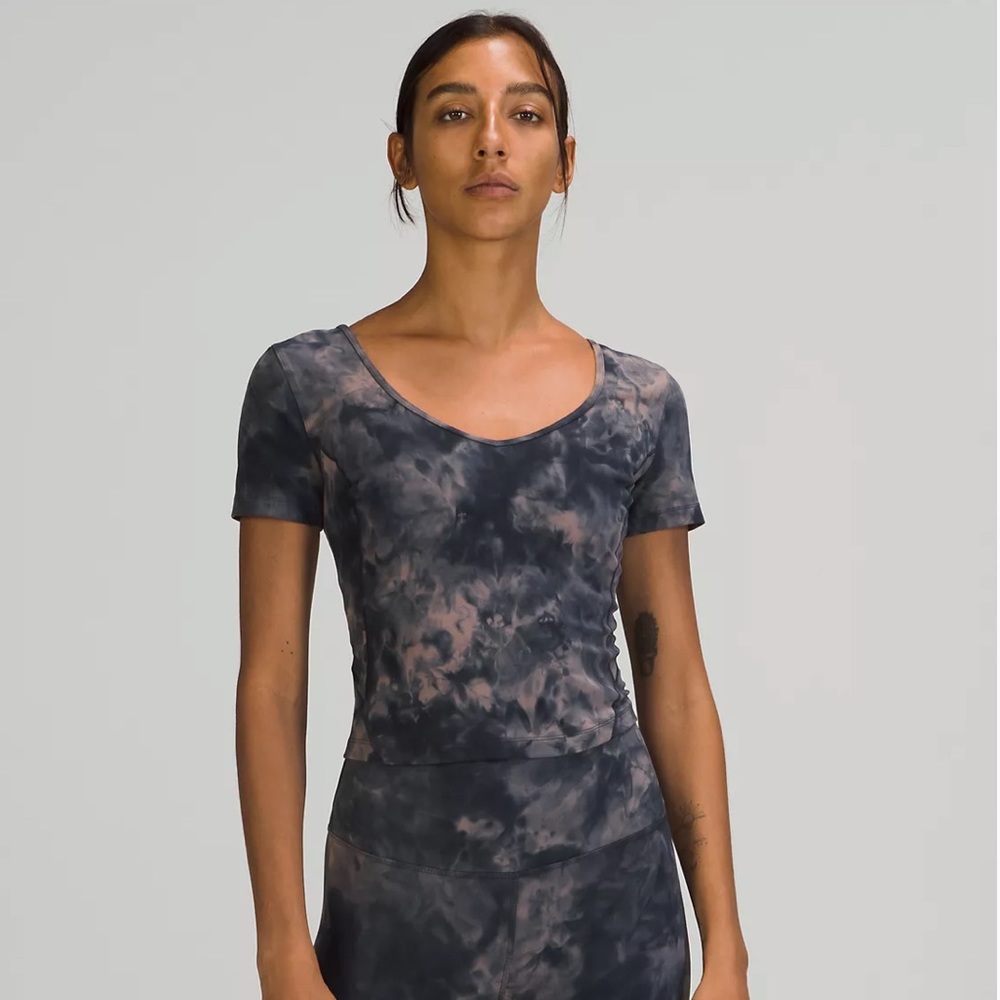 NWT lululemon Align™ T-Shirt In Color Diamond Dye Lunar Rock True Navy